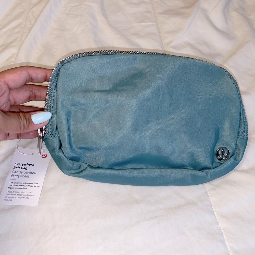 Lululemon Everywhere Belt Bag (EBB) in Tidewater Teal